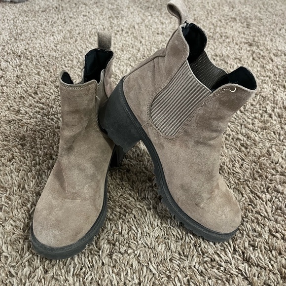 Shoes - Brown Booties
